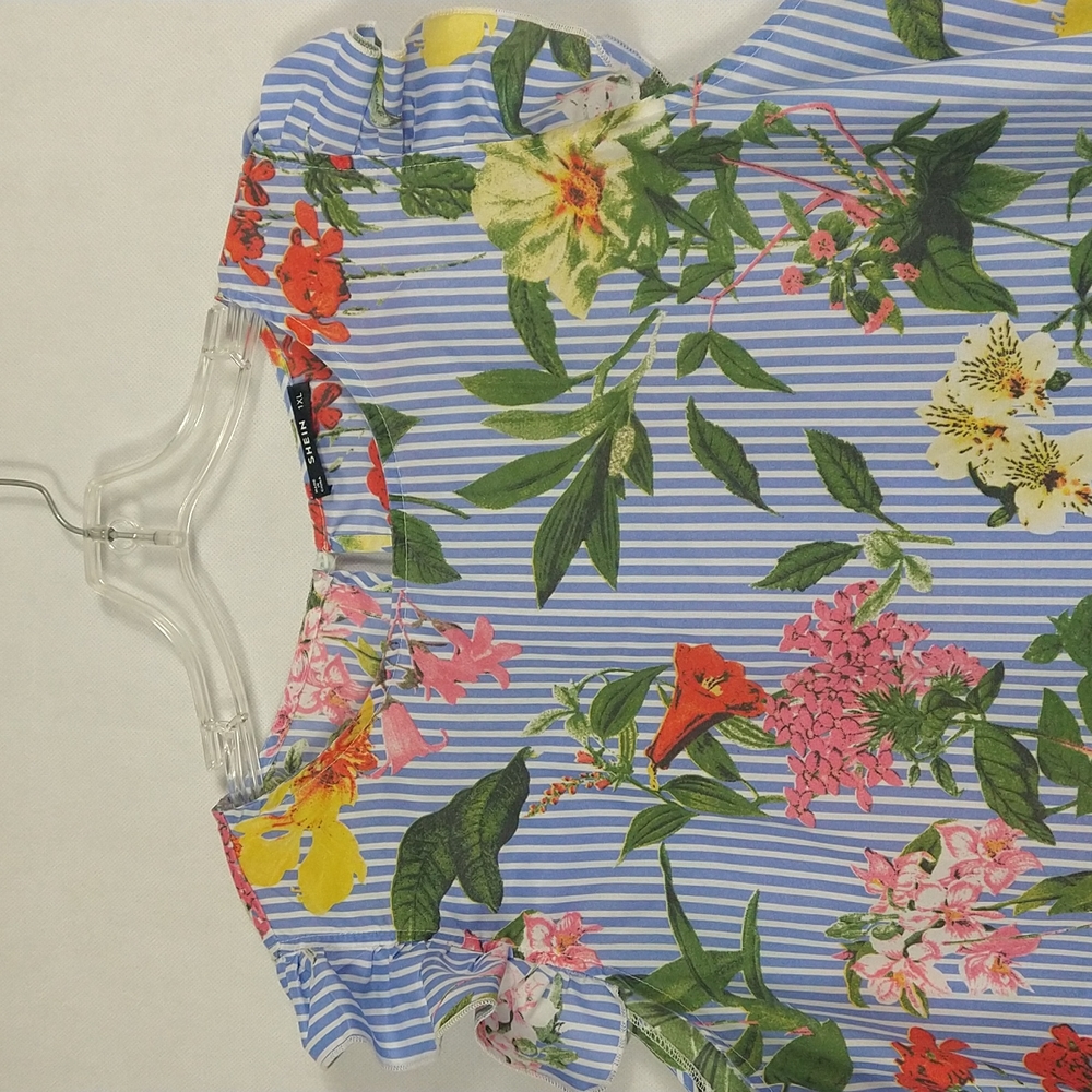 Shein - Picture 4 of 14